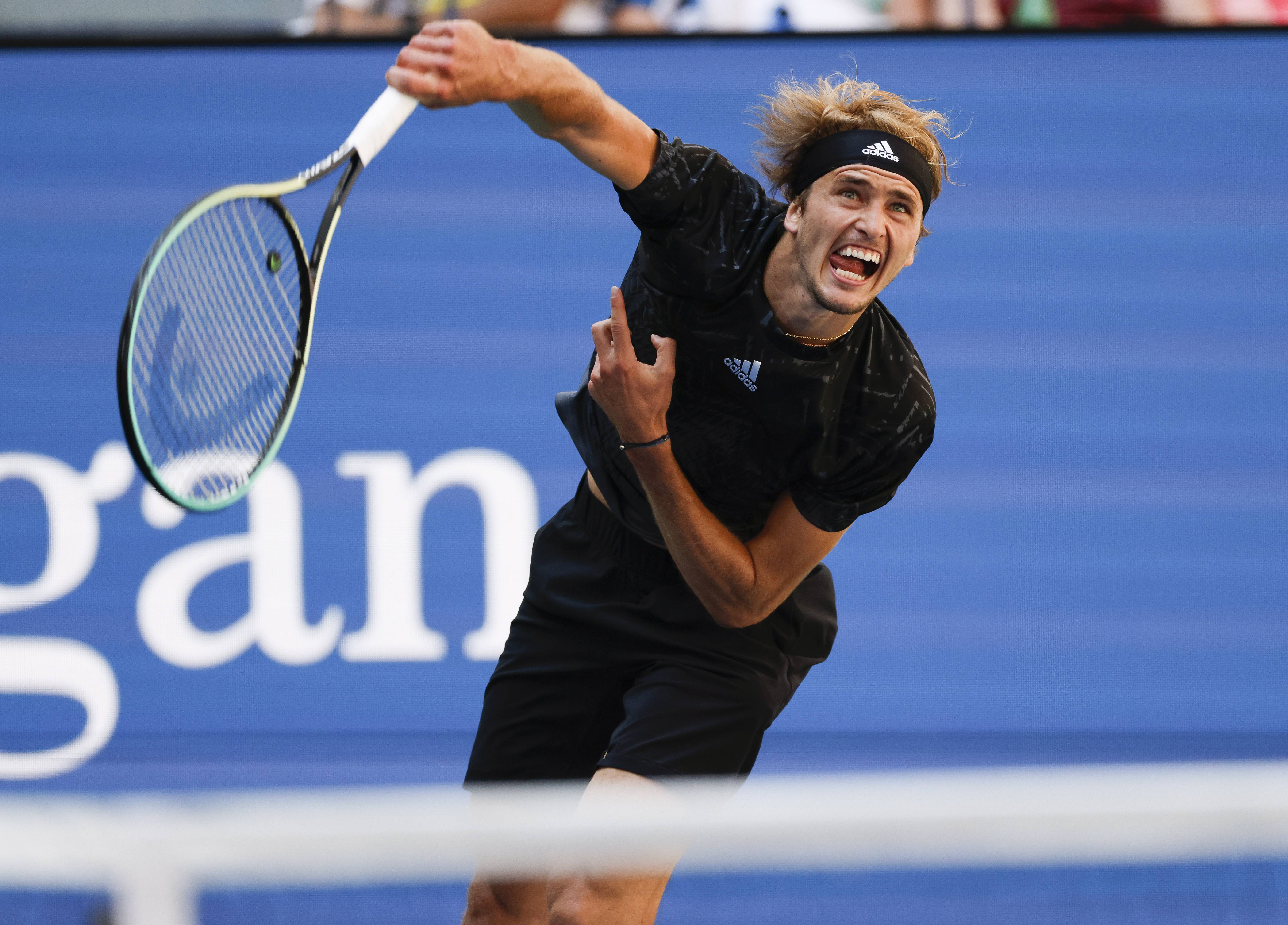 包含欧洲网球队强势德国网球队，兹维列夫完成帽子戏法的词条