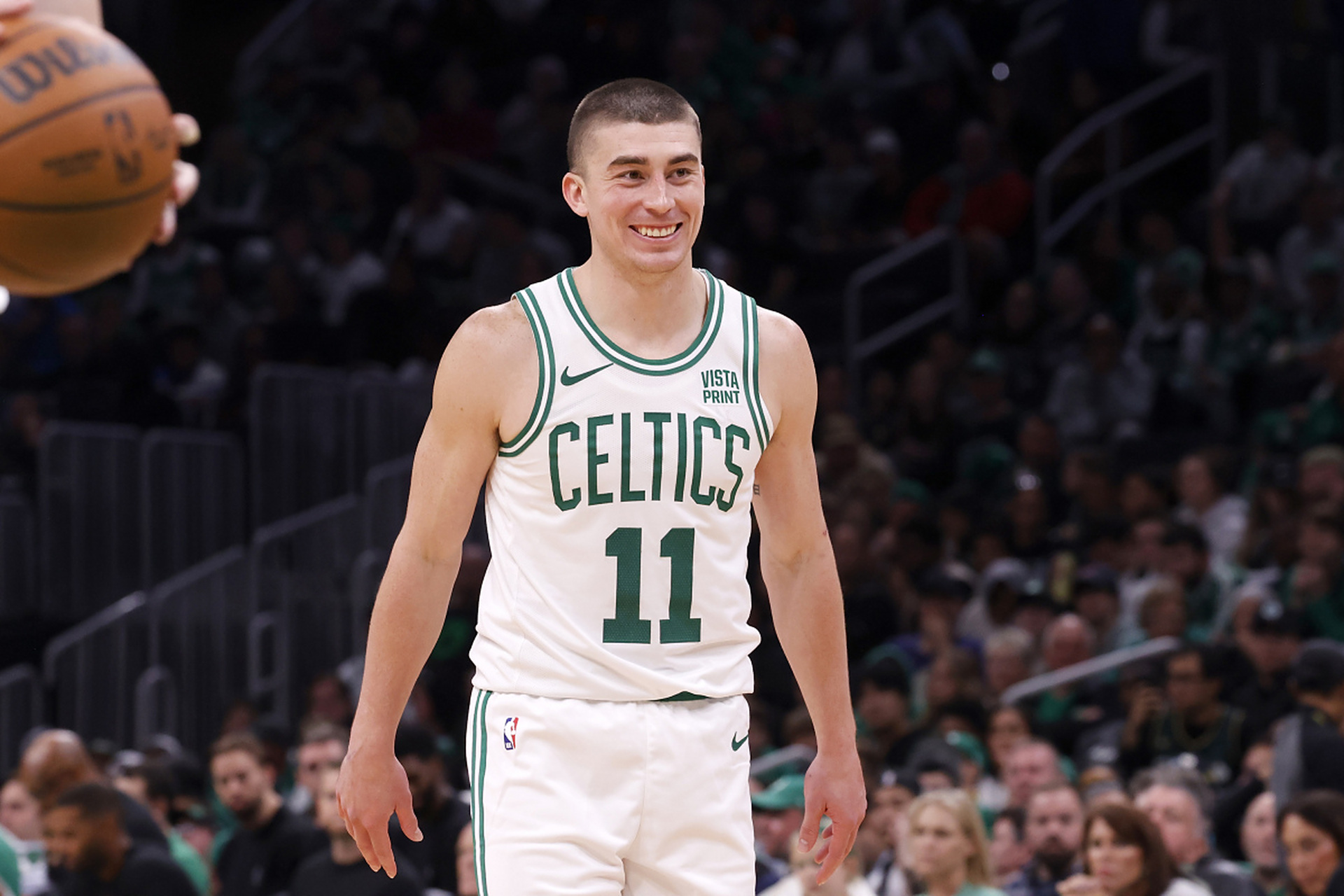 凯尔特人血洗意大利男篮，贝弗利绝境逆转