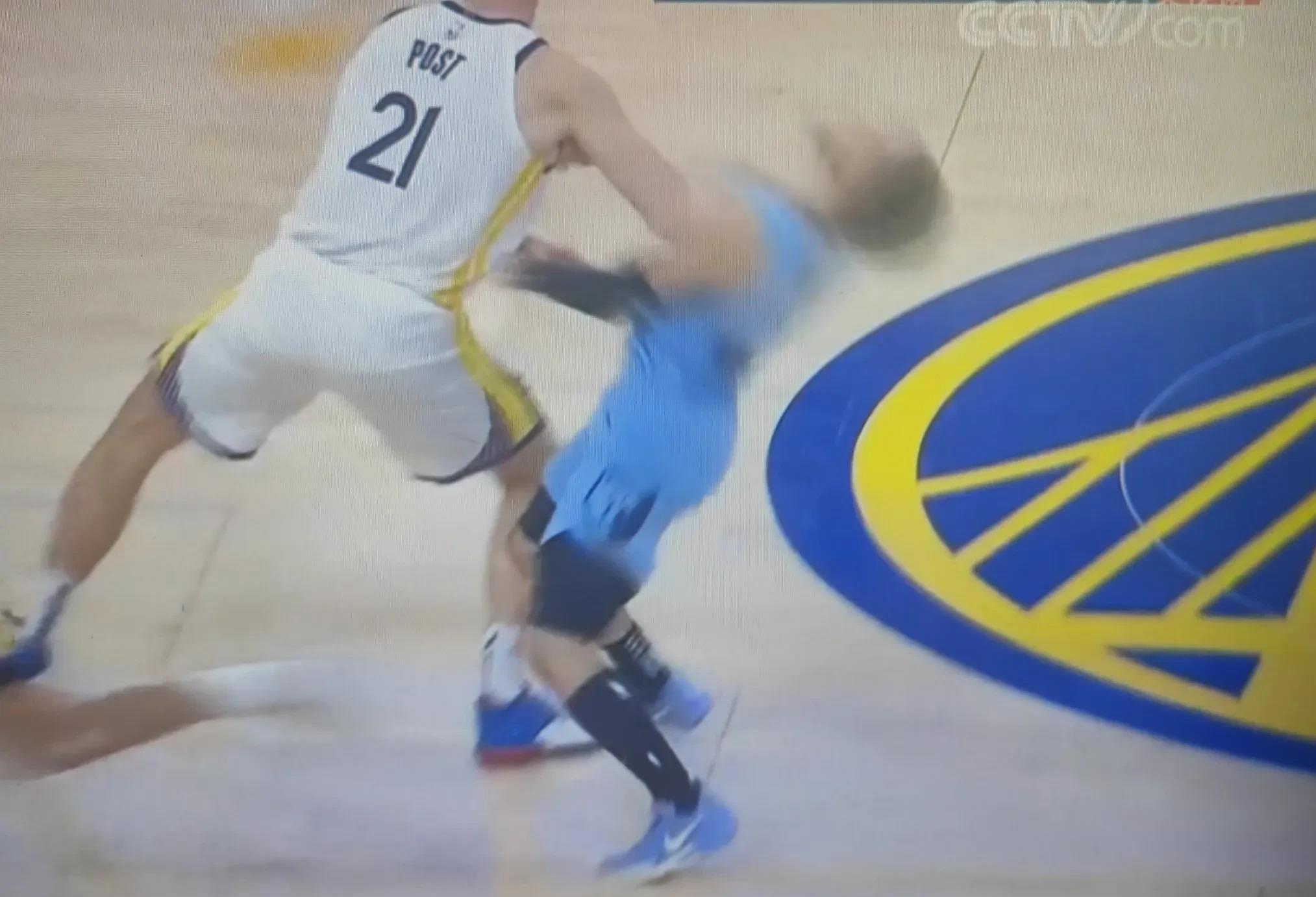 马刺鏖战灰熊，艾顿制霸全场