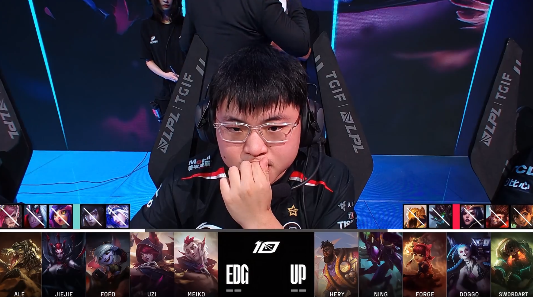 包含IG碾压EDG，JackeyLove制霸全场的词条