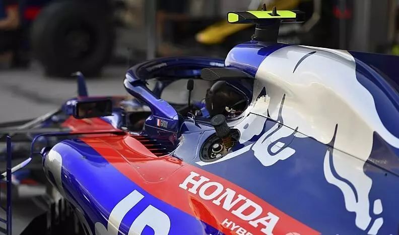 红牛车队横扫法拉利,佩雷兹惊艳四座 红牛车队横扫法拉利,佩雷兹惊艳四座